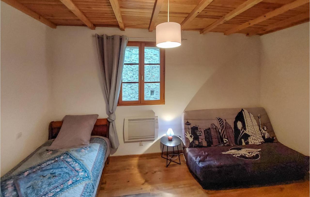 3 Bedroom Cozy Home In Saint-Vert Экстерьер фото